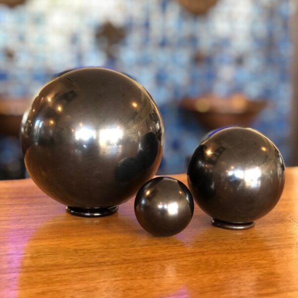 Shungite_Sphere-Polished